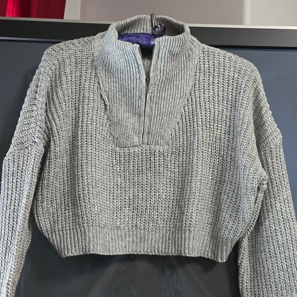 Sweater - Picture 2 of 3